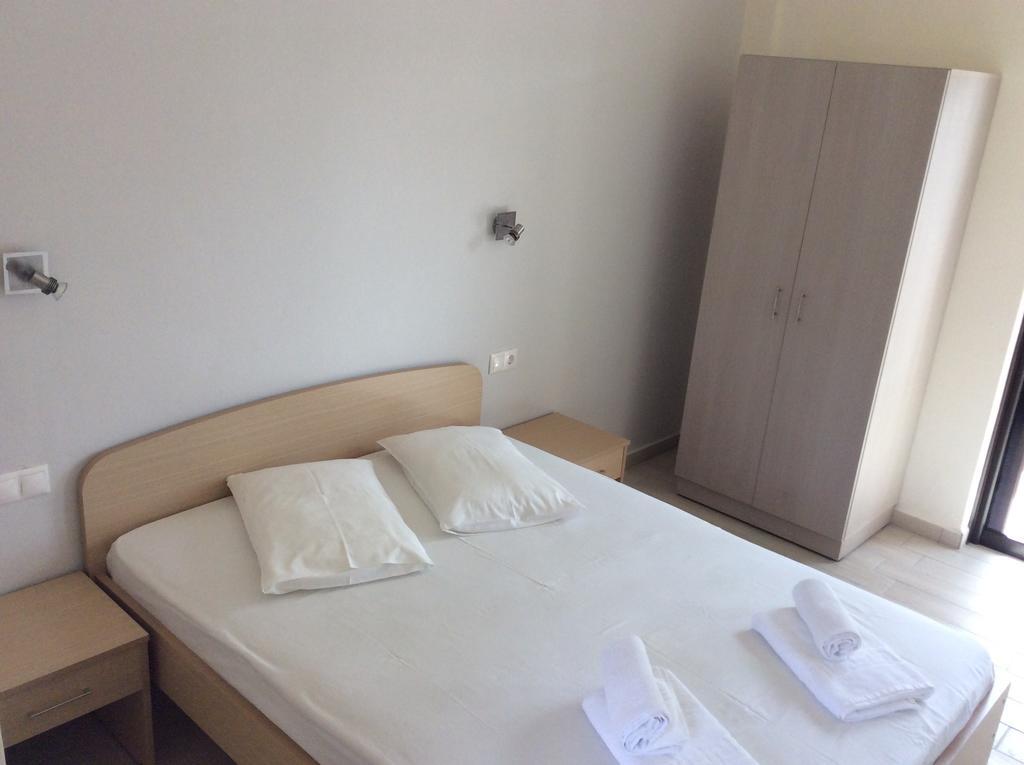 Elena Rooms Plakias Værelse billede